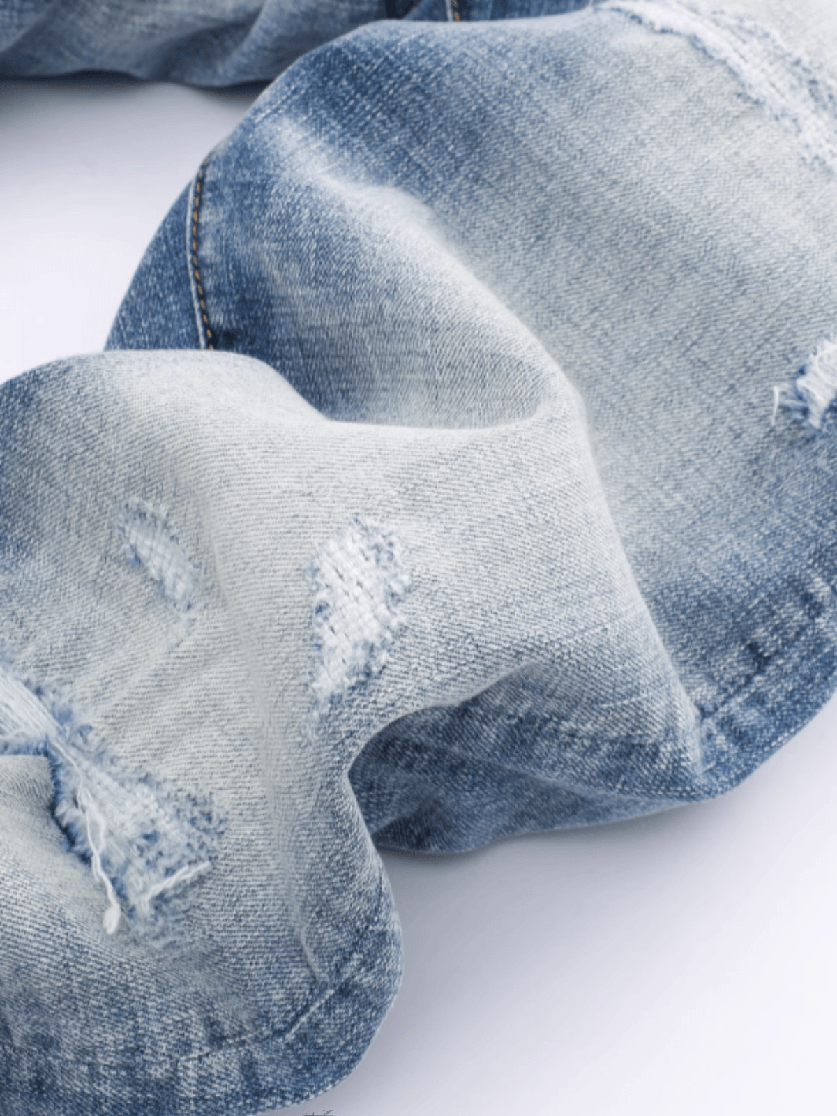 Light Washed Ripped Classic Jeans